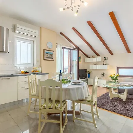 Korina Apartment