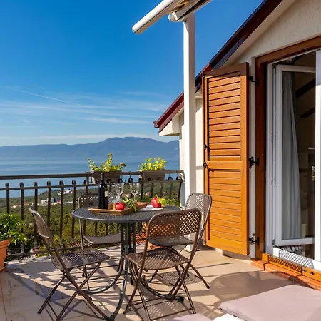 شقة Korina كوسترينا